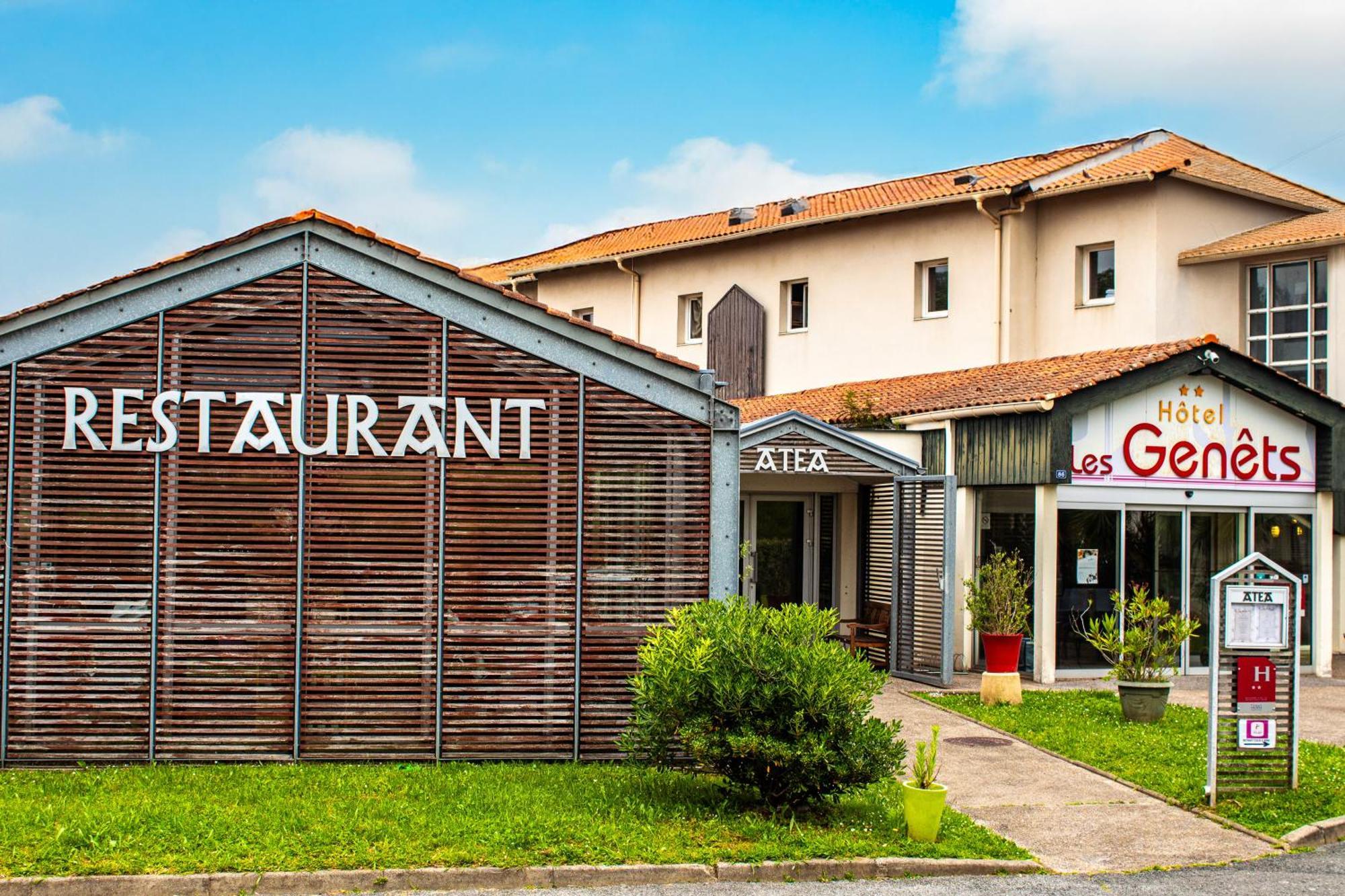 Les Genets Hotel