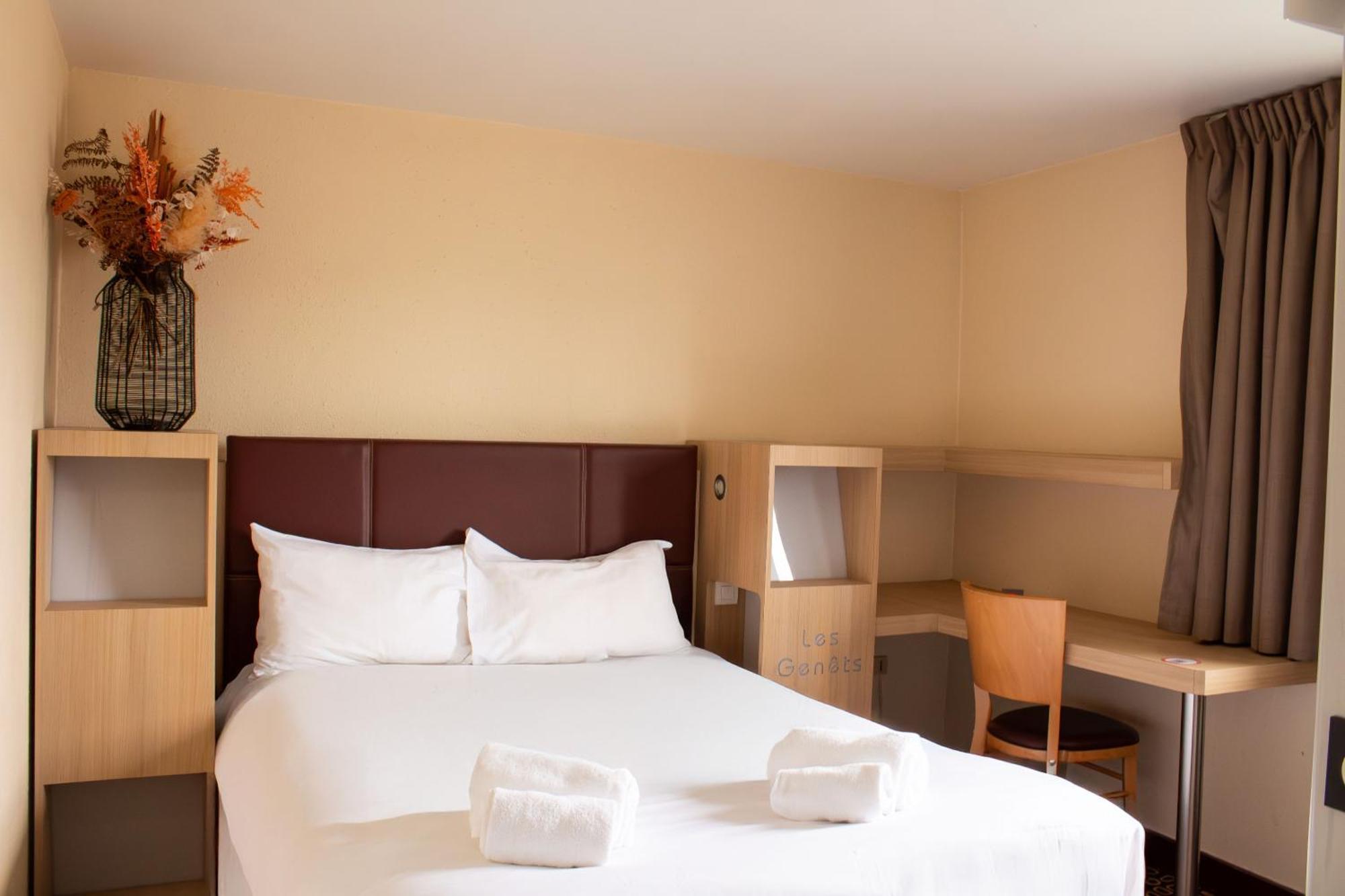 Les Genets Hotel 2*